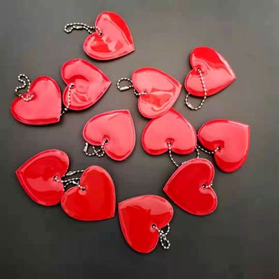 Creative love reflective keychain bag beaded chain hanging decorated with red love gift