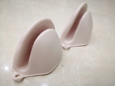 View larger image Add to Compare &nbsp;Share Thickened Silicone Heat Resistant Gloves Microwave Insulate