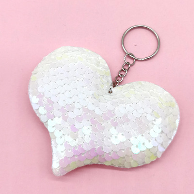 Bright face heart keychain pendant Car case Fashion sequin heart accessory pendant Love trinket